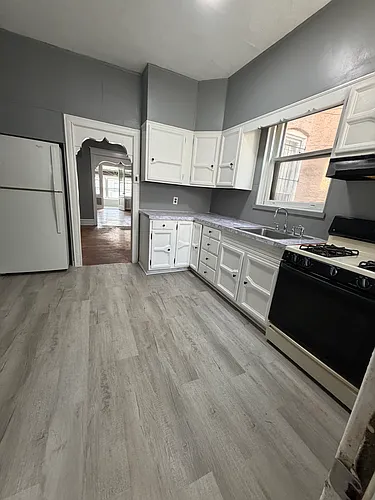 5527 Greenway Ave Photo 1