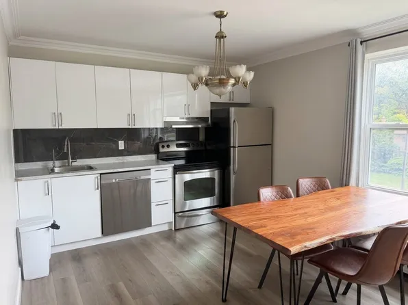 92 Trethewey Dr #5, Toronto, ON M6M 4B4