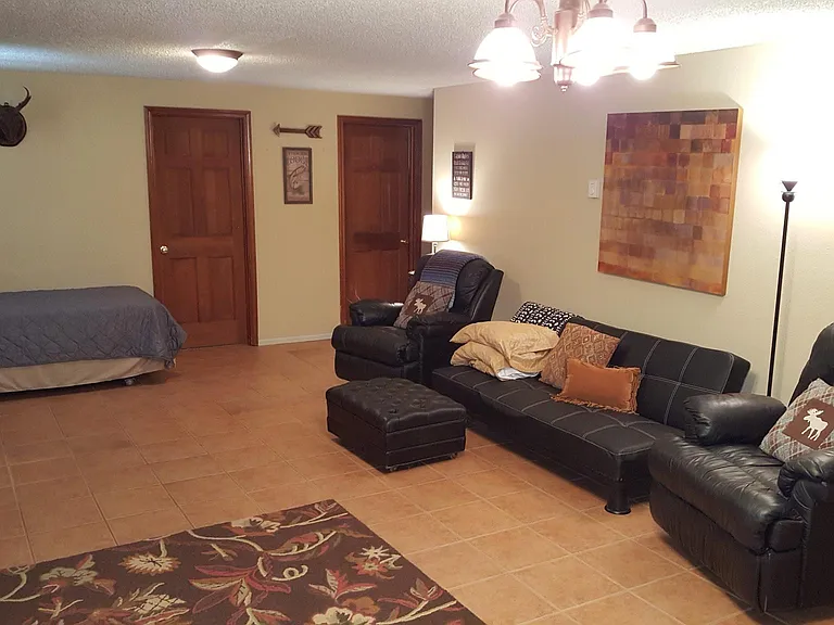 3717 Soderburg Dr — Photo 12