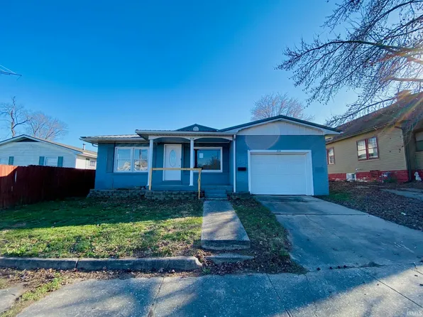 214 W Dale St, Oakland City, IN 47660