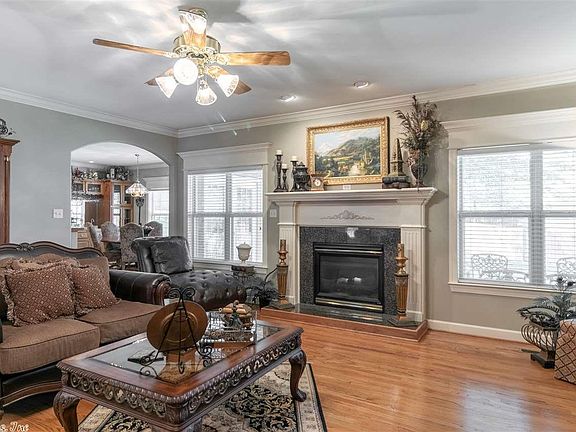 5th image of 505 Waterford Dr