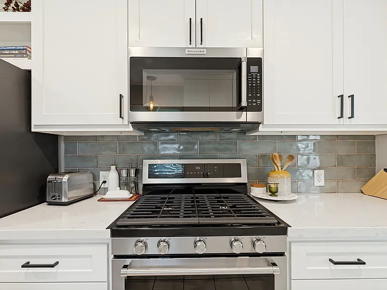 10031 Timberoak Dr — Photo 8