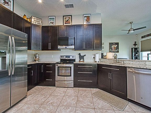 4th image of 2229 Backwater Ct