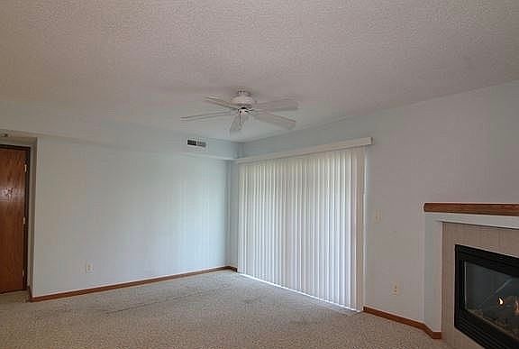 4th image of 10 Zeller Xing APT 104