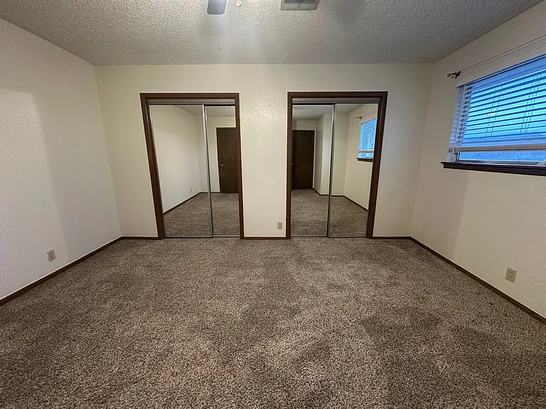 9643 Hefner Village Blvd — Photo 28