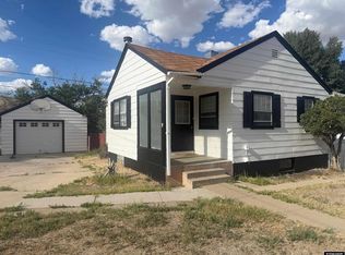 1021 N Jeffers Dr, Rawlins, WY 82301