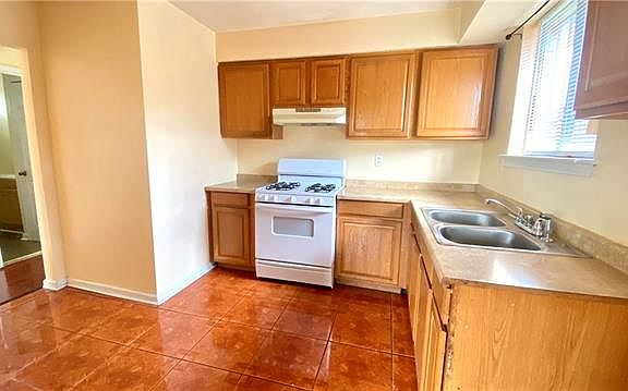 5th image of 7825 Haney Dr