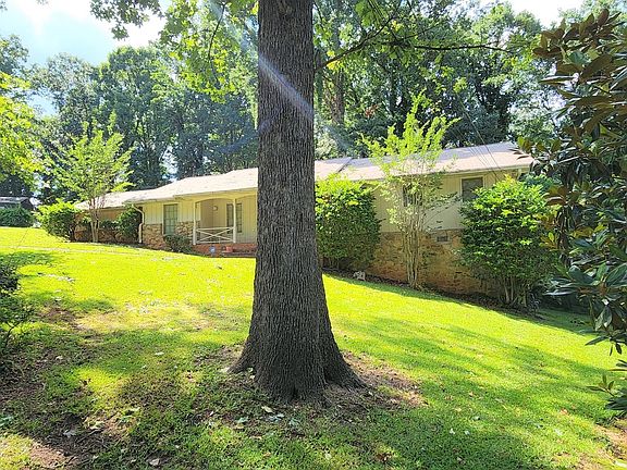 3rd image of 4614 Woodyhill Ct