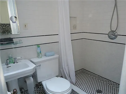 Sold by DSA Realty | media 14