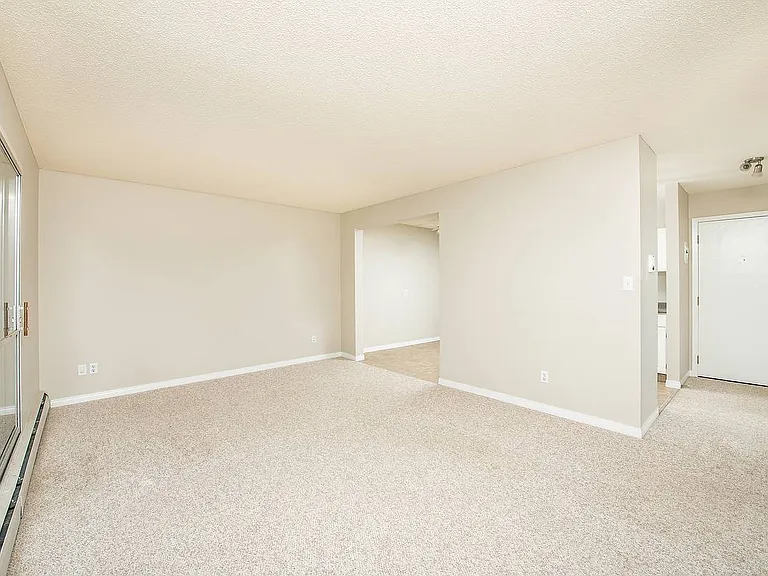 10830 111th St NW — Photo 9