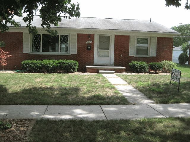 1st image of 33119 Kentucky St