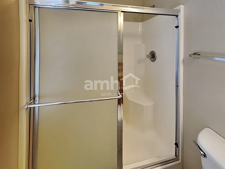 2256 E Hazeltine Way — Photo 13