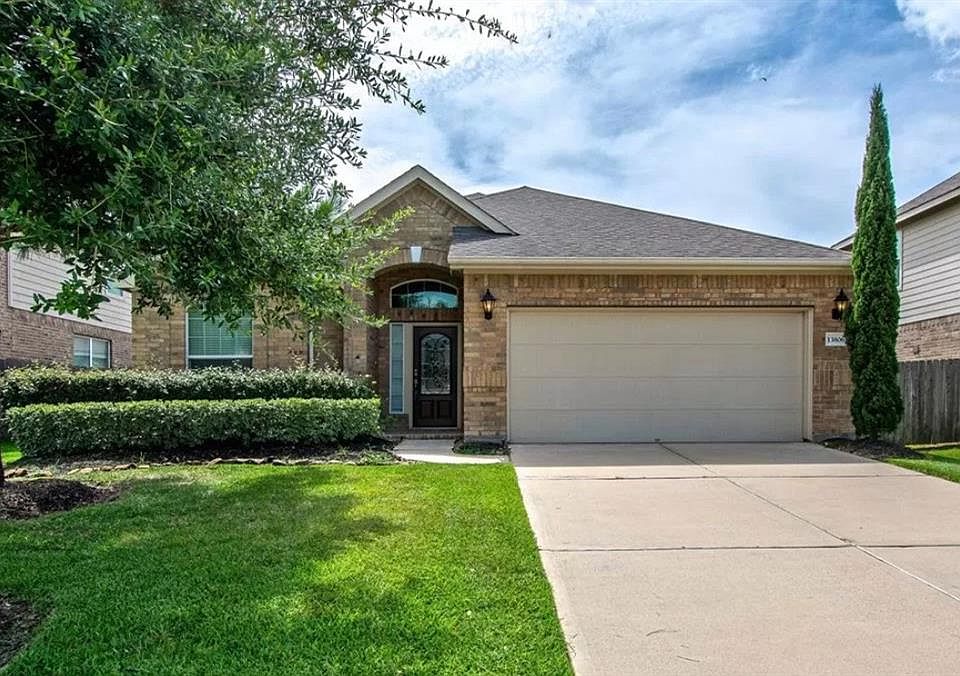 1st image of 13806 McKinney Creek Ln