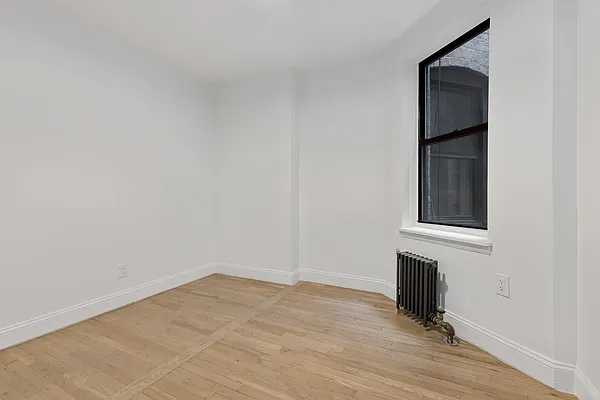 Rented by MNS | media 22