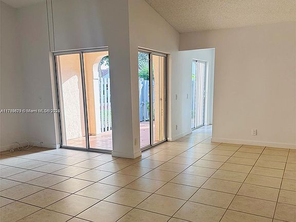 5th image of 1487 Springside Dr #1487