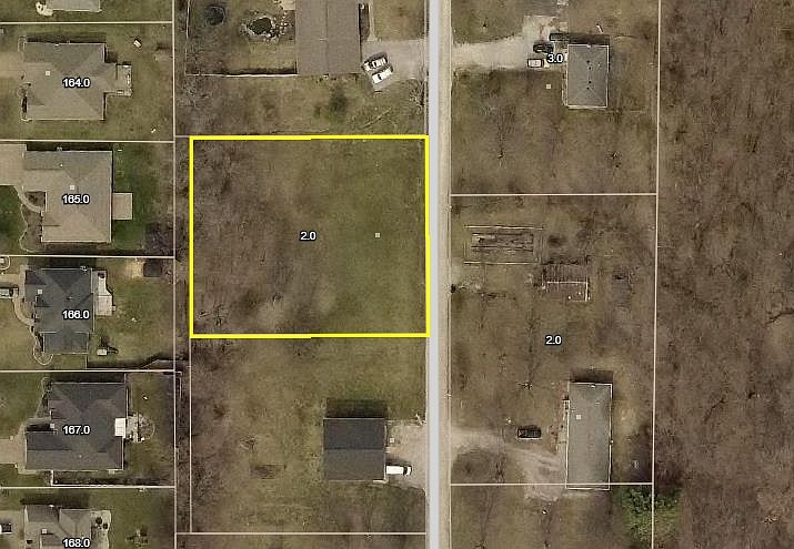 2nd image of 3385 Maple Ln