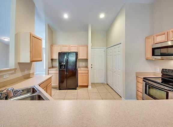 3rd image of 7252 Kreamers Dr