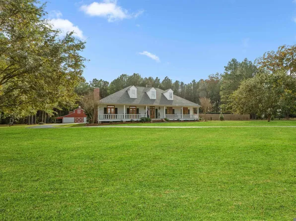 979 Thompson Rd, Slaughter, LA 70777