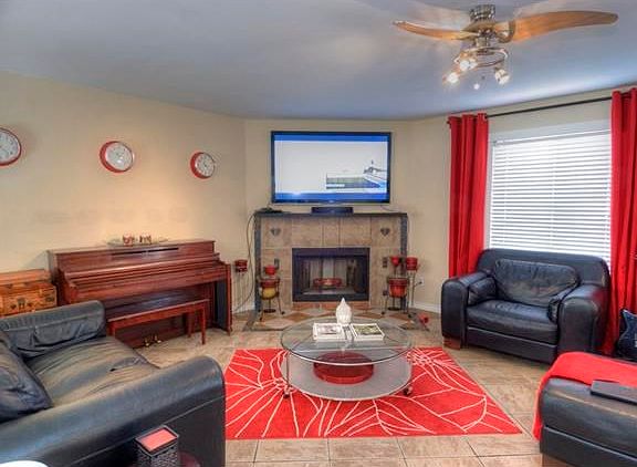 5th image of 1000 Gazania Dr