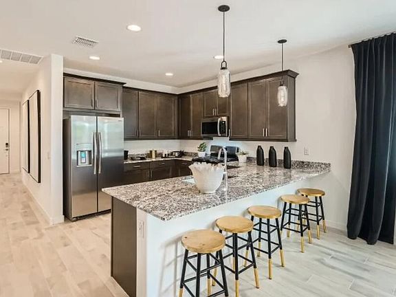4th image of 17361 W SMOKETREE Drive