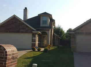 9017 Racquet Club Dr, Fort Worth, TX 76120