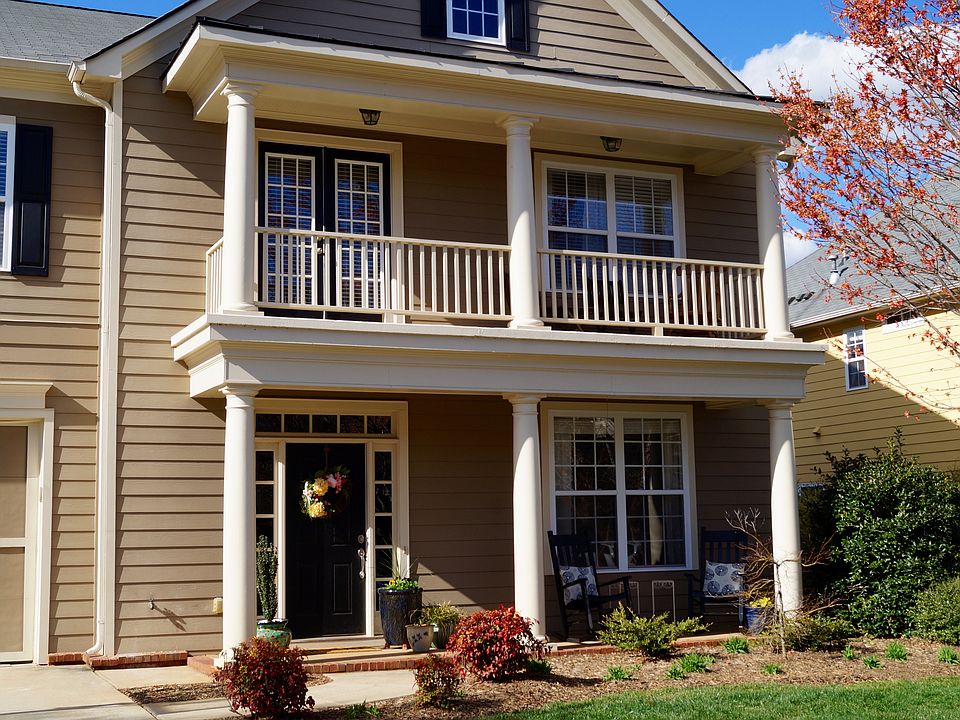 2nd image of 1021 Elsmore Dr