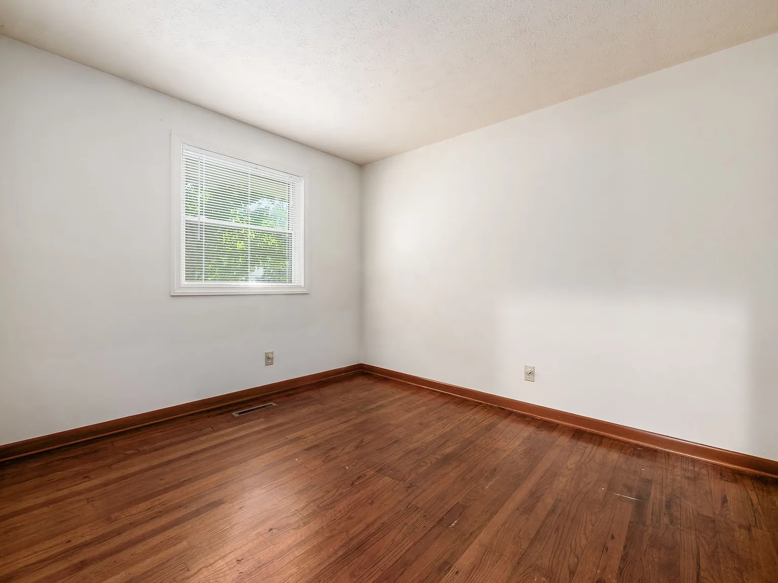 1140 Eastfield Road - 1 — Photo 2
