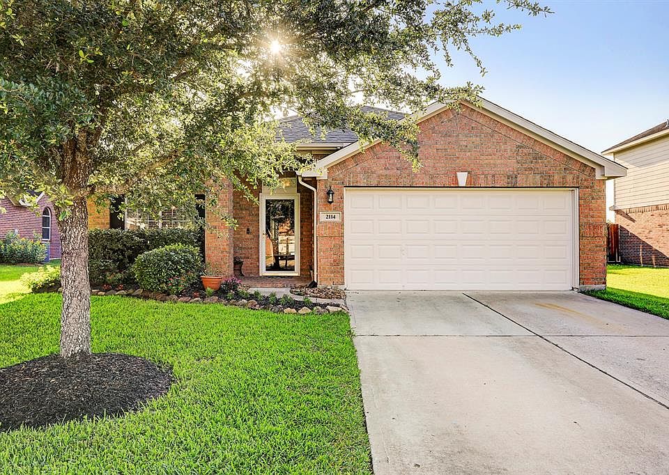 1st image of 2114 Goldfinch Ln