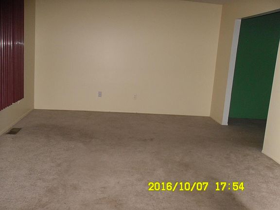 5th image of 8492 Berkshire Dr