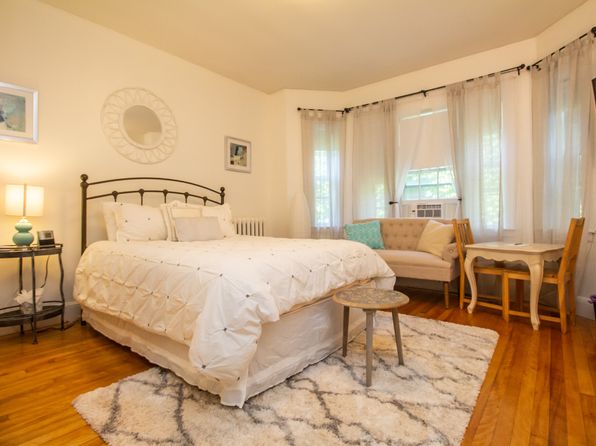 1253 Beacon St APT C4