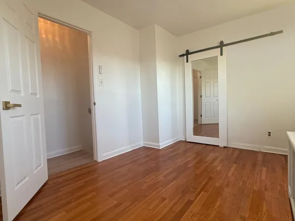 30 Kelly Parkway image 15 of 18