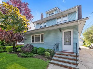 23 Thompson Place, Lynbrook, NY 11563