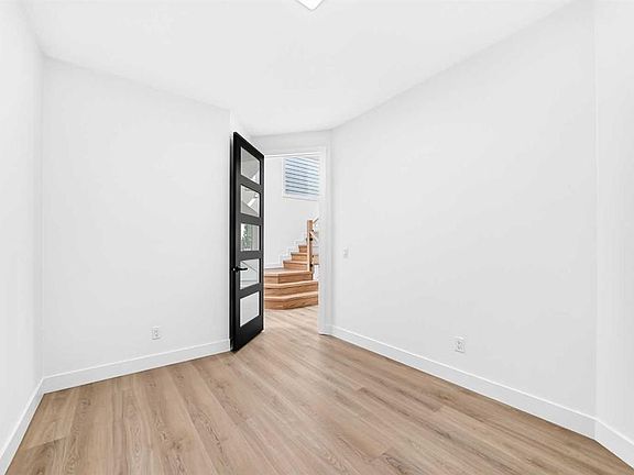 5th image of 79 E Sundown Way