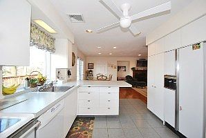 4th image of 180 Mimosa Dr