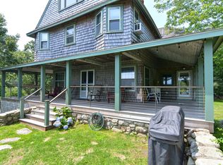 16 Oakes Ln, Rockport, MA 01966