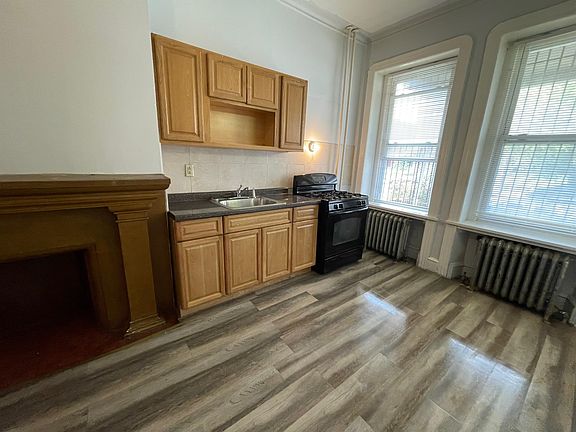 3rd image of 1230 W Allegheny Ave #1