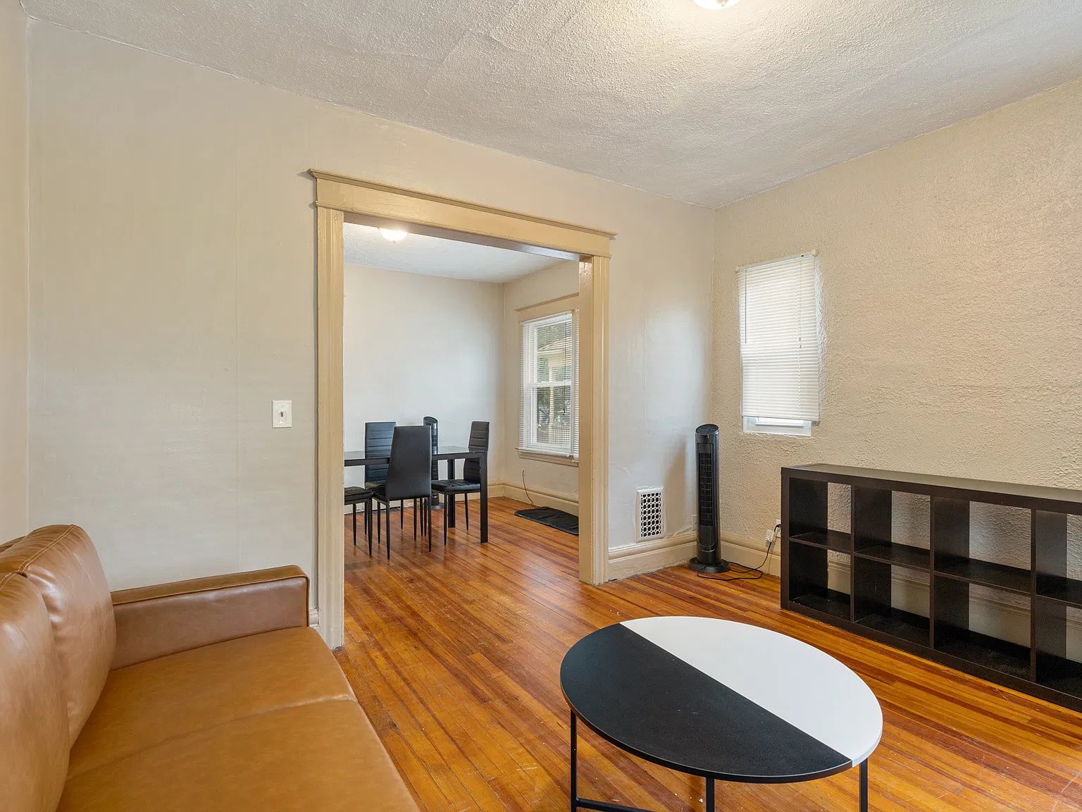 2 bed, 640 sqft, $1,350 — Photo 4