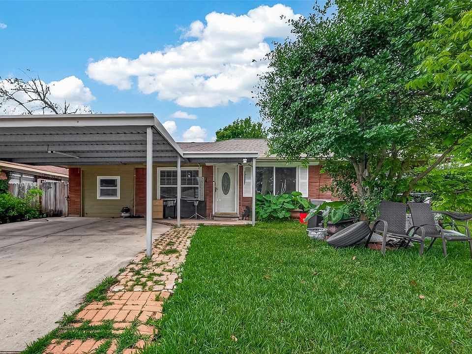 1st image of 2111 Hickory Ln
