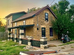 1303 Cedar St, Victoria, KS 67671