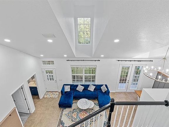 3rd image of 27540 Breakers Dr