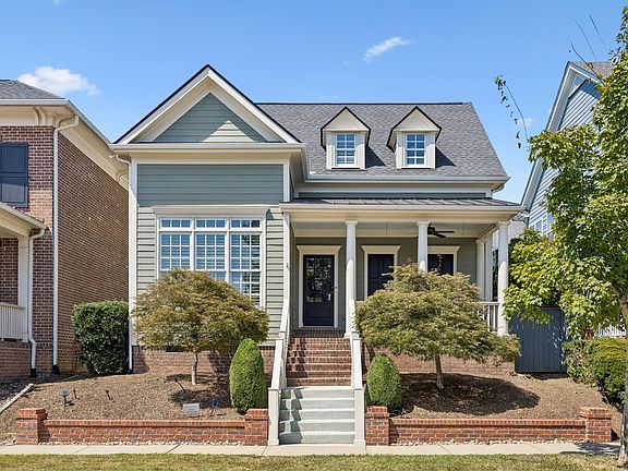 2nd image of 107 Gladstone Ln