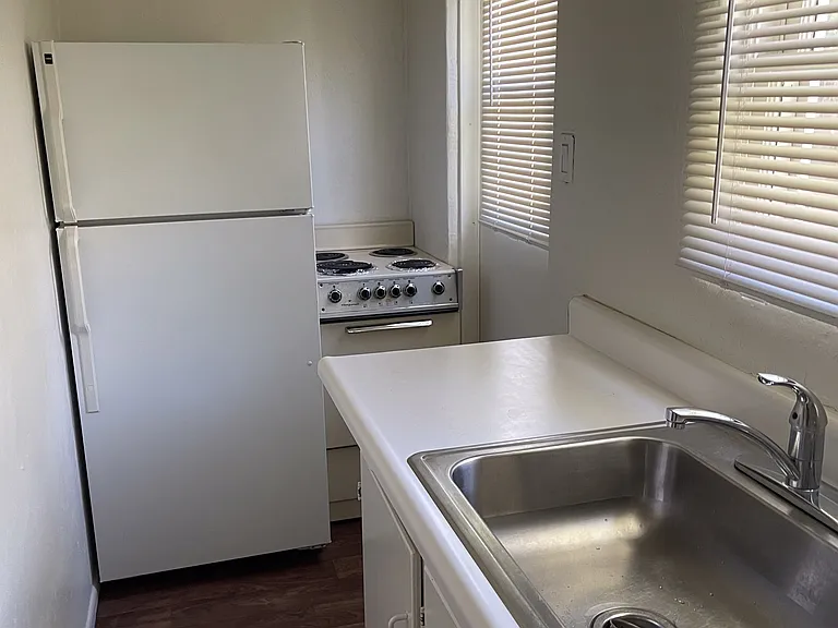 914 W Glendale Ave #2 — Photo 6