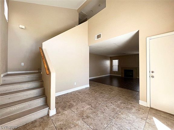 2nd image of 1905 Empoli Ct