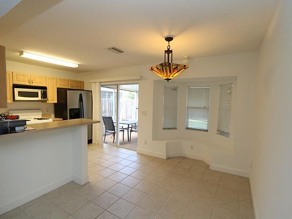 4th image of 10405 Lakeside Vista Dr