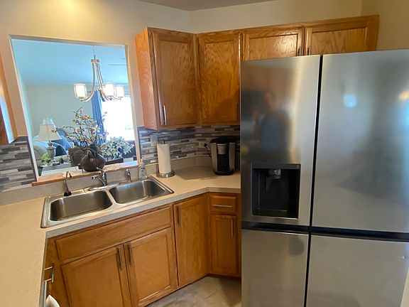 4th image of 14806 Carey St #B