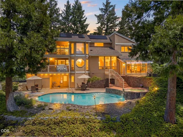 229 Mariposa Ter, Medford, OR 97504