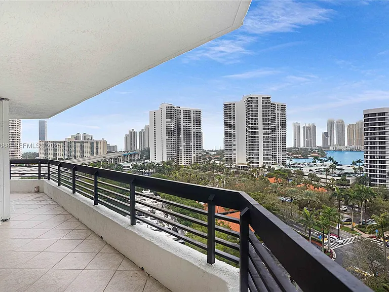 3500 Mystic Pointe Dr #1206 — Photo 74