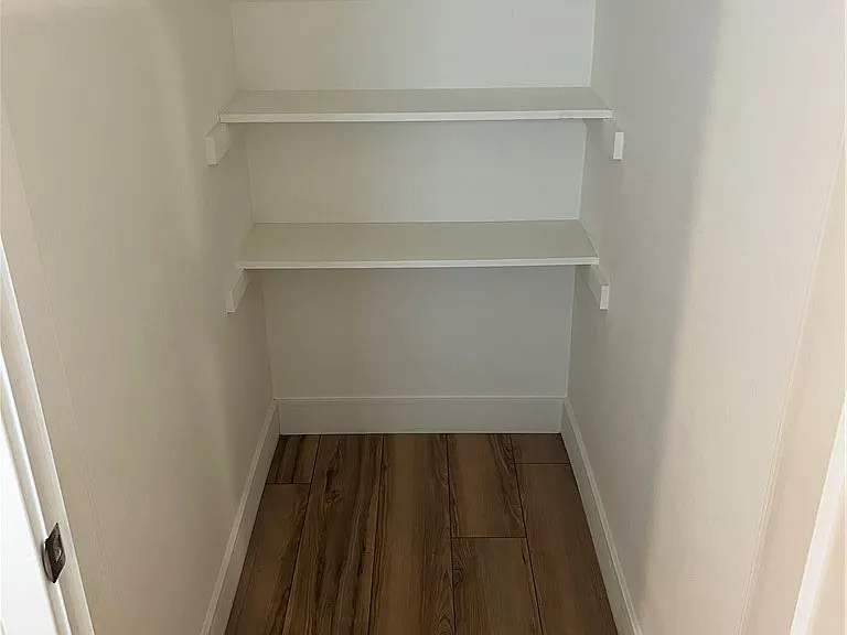 2151 S West View St — Photo 8