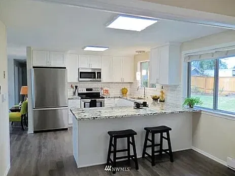 3 bed, 1200 sqft, $3,150 — Photo 4