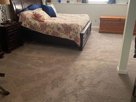 Finished basement / was used as a master bedroom by a previous tenant